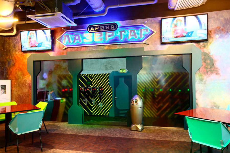 Laser tag arena interrior